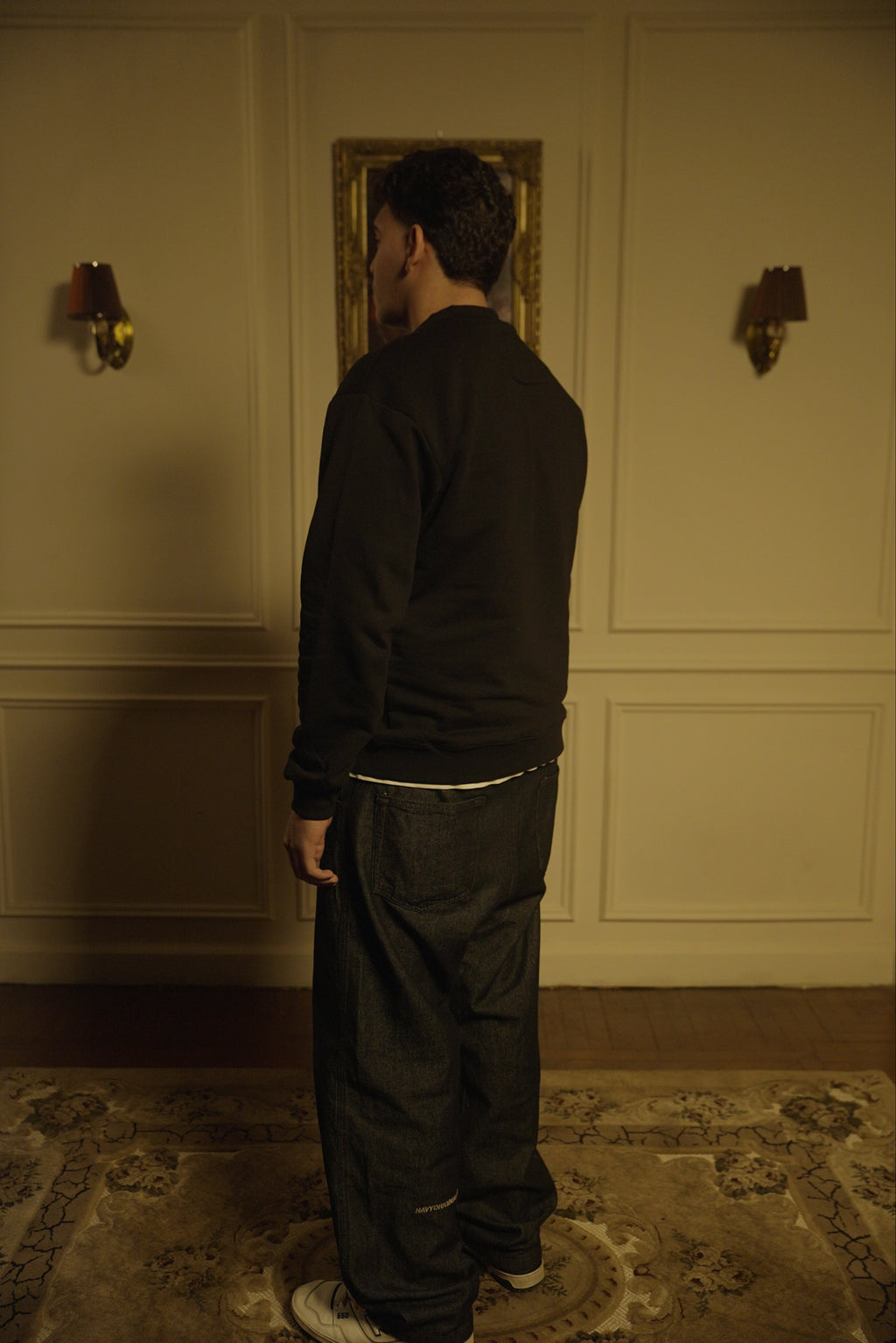 PM BLACK CREWNECK VOL.1