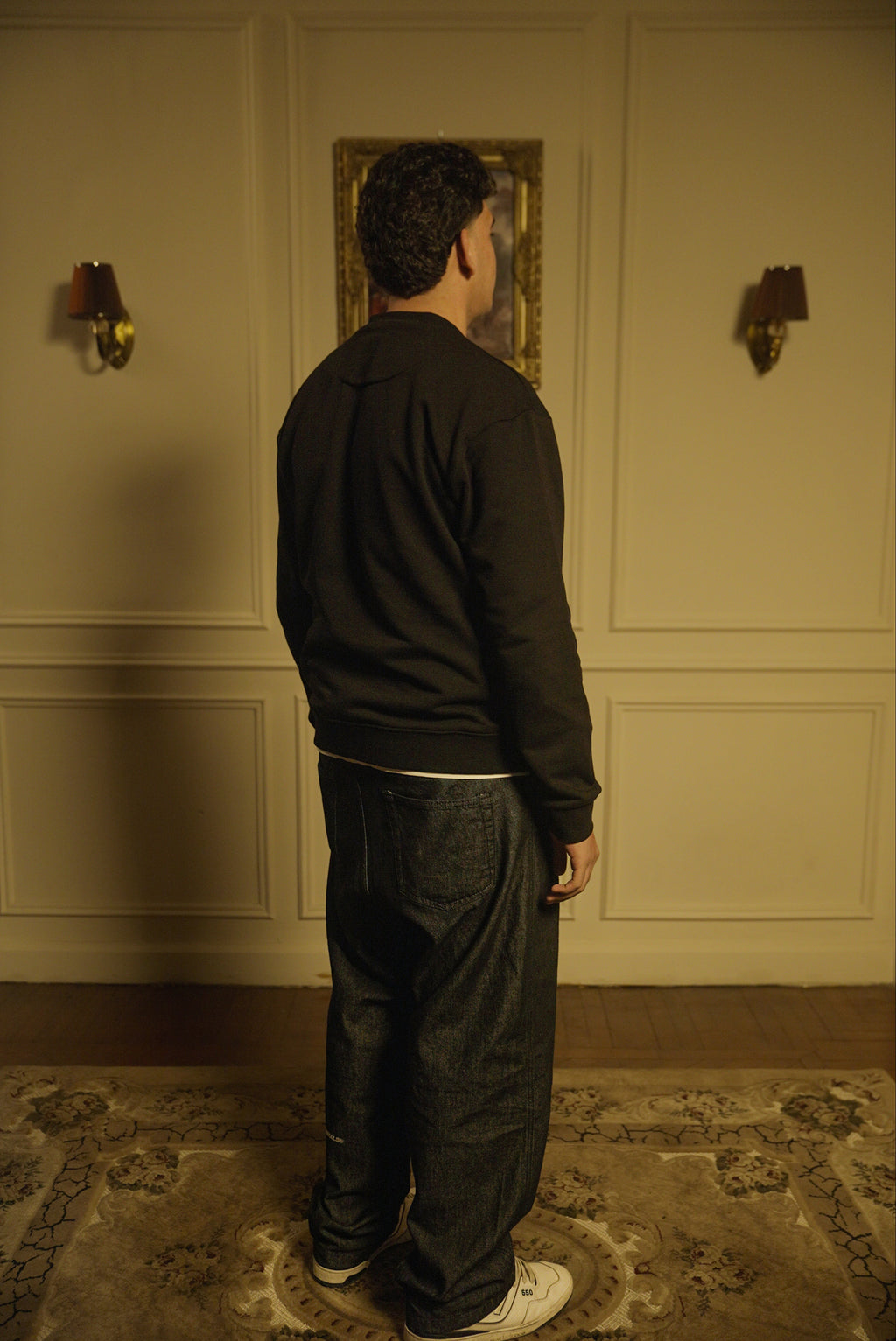 PM BLACK CREWNECK VOL.1